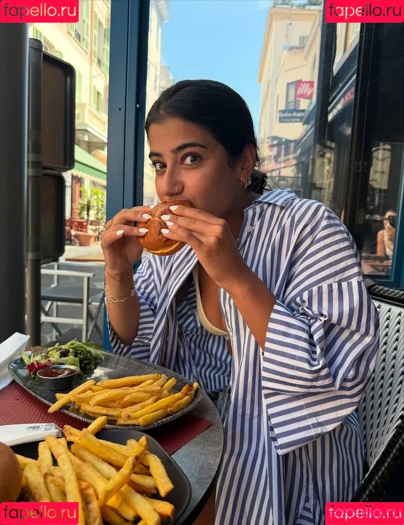 Sara Saffari / sara_saffari / sarasaffari__ Onlyfans Photo Gallery 