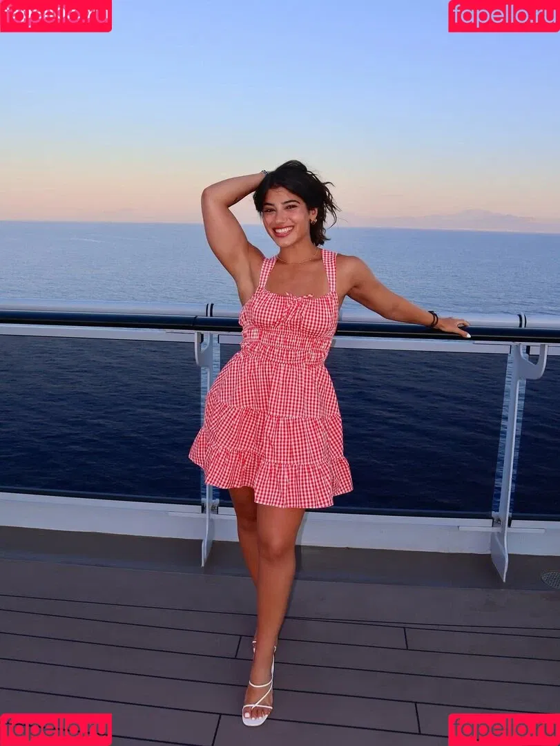 Sara Saffari / sara_saffari / sarasaffari__ Onlyfans Photo Gallery 