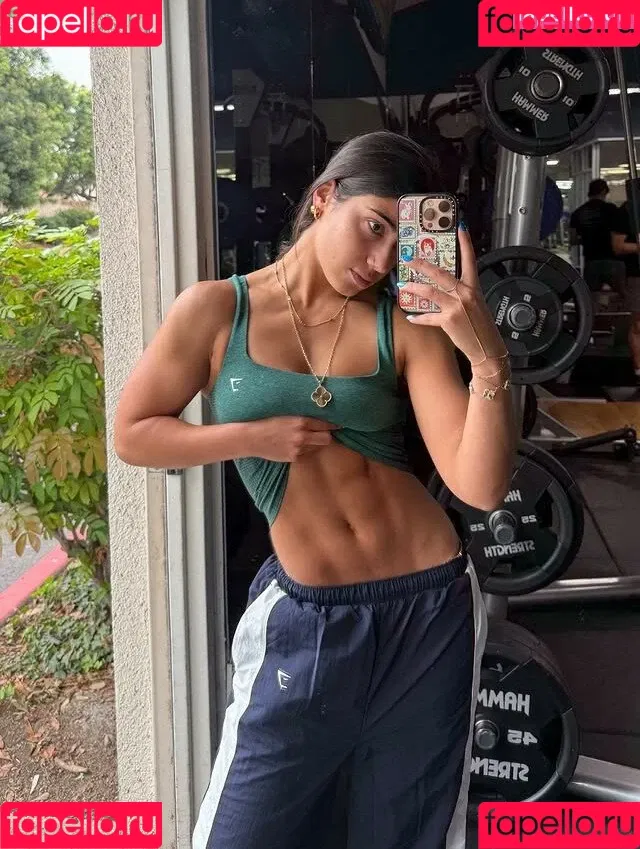 Sara Saffari / sara_saffari / sarasaffari__ Onlyfans Photo Gallery 