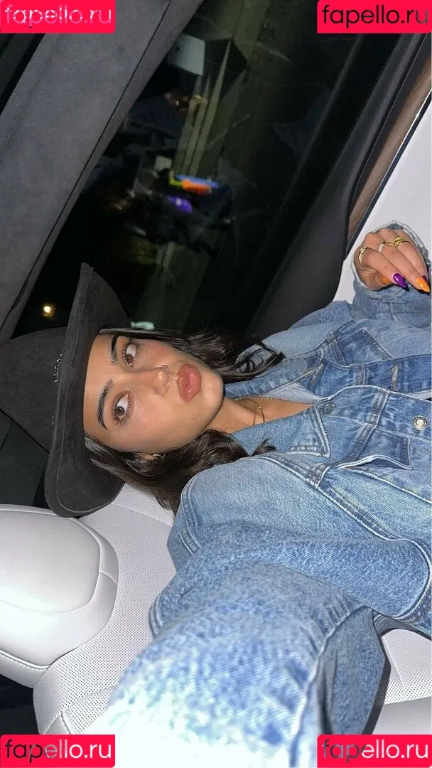 Sara Saffari / sara_saffari / sarasaffari__ Onlyfans Photo Gallery 