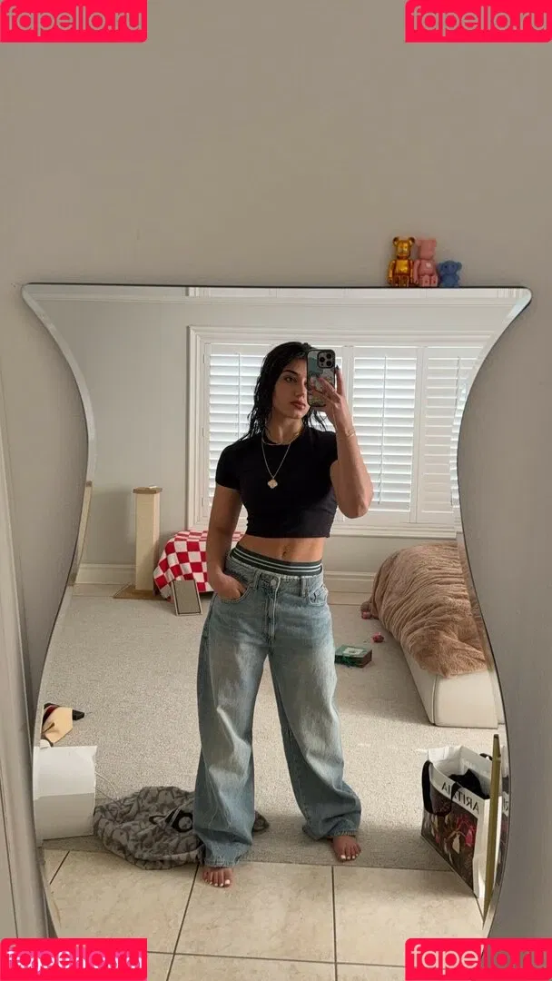 Sara Saffari / sara_saffari / sarasaffari__ Onlyfans Photo Gallery 