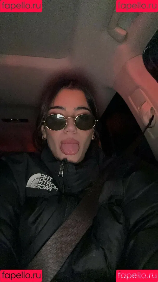 Sara Saffari / sara_saffari / sarasaffari__ Onlyfans Photo Gallery 