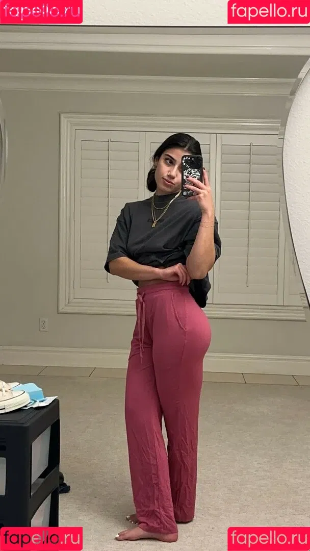Sara Saffari / sara_saffari / sarasaffari__ Onlyfans Photo Gallery 