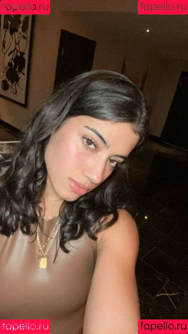 Sara Saffari / sara_saffari / sarasaffari__ Onlyfans Photo Gallery 