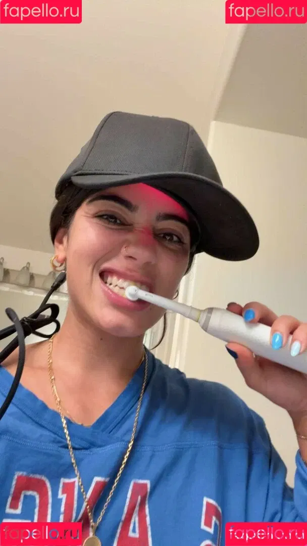 Sara Saffari / sara_saffari / sarasaffari__ Onlyfans Photo Gallery 