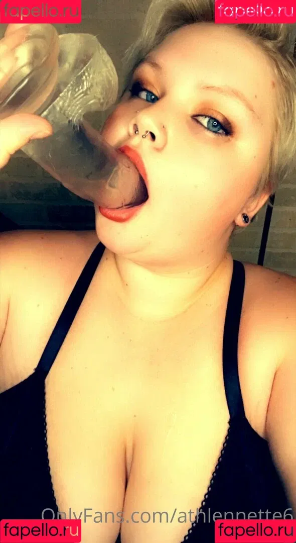 _shesagoaldigger_ / athlennette6 Onlyfans Photo Gallery 