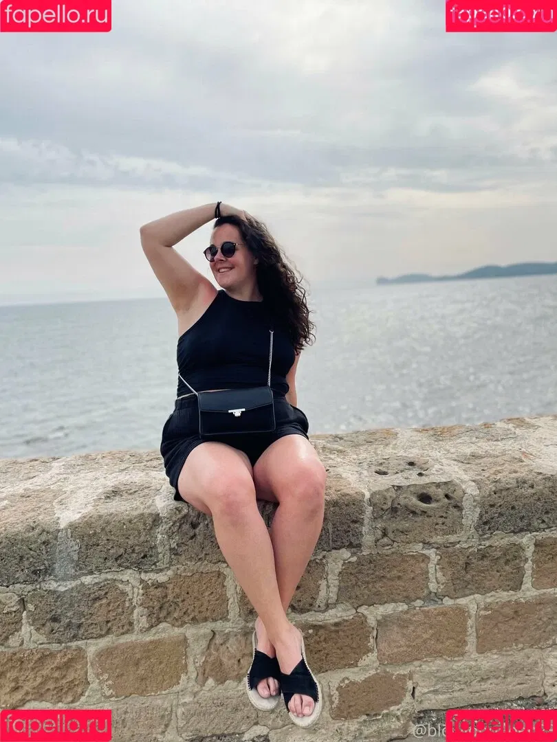 23queen23 / bjqueen23 Onlyfans Photo Gallery 