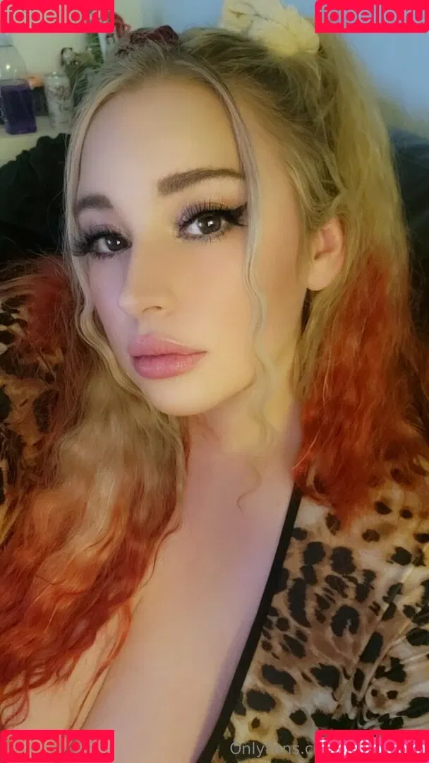 KatieOhLee / https: Onlyfans Photo Gallery 