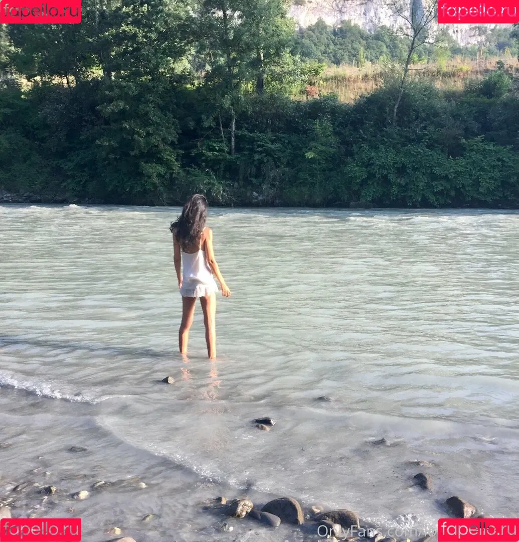 LCharmelle / Lou Charmelle / loucharmelle / loucharmelle.official Onlyfans Photo Gallery 