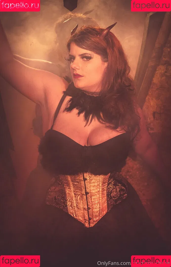 madame_cherie / madmoisellecherie Onlyfans Photo Gallery 