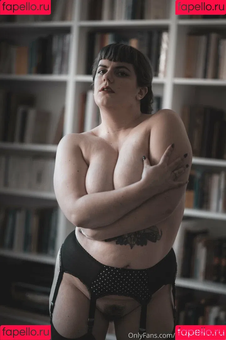 madame_cherie / madmoisellecherie Onlyfans Photo Gallery 
