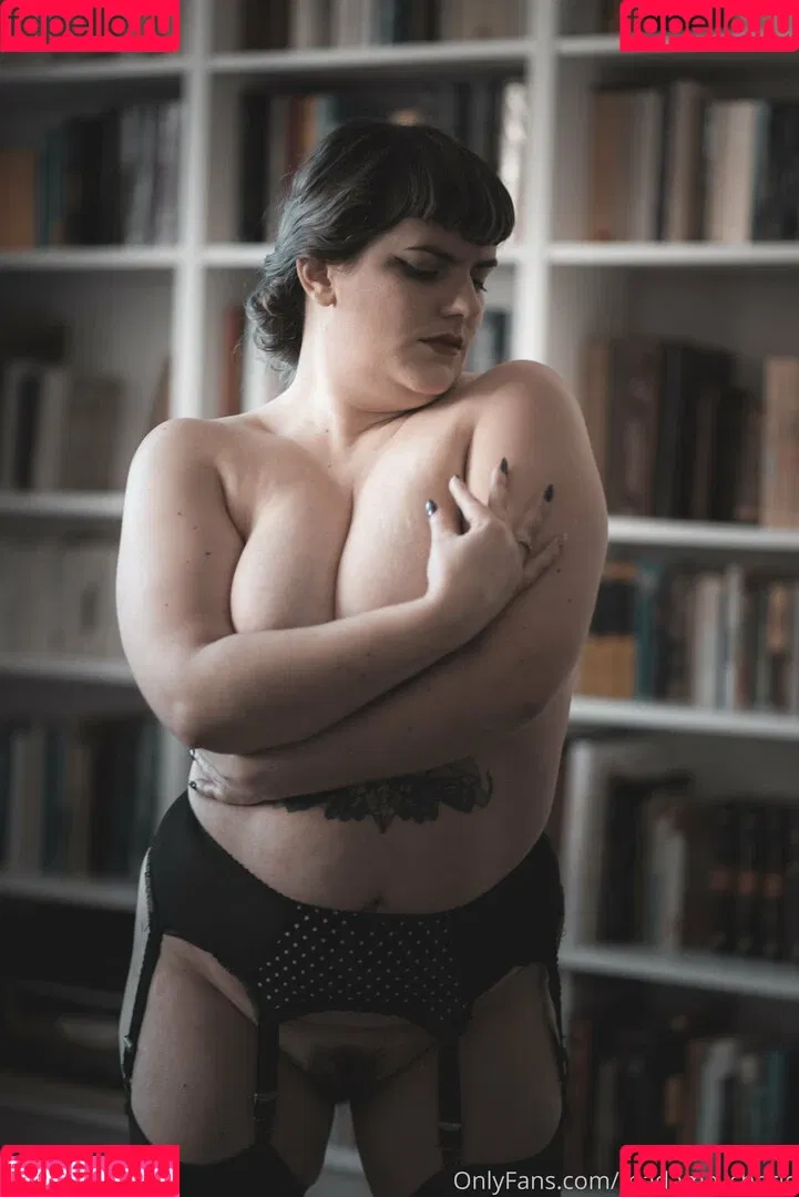 madame_cherie / madmoisellecherie Onlyfans Photo Gallery 