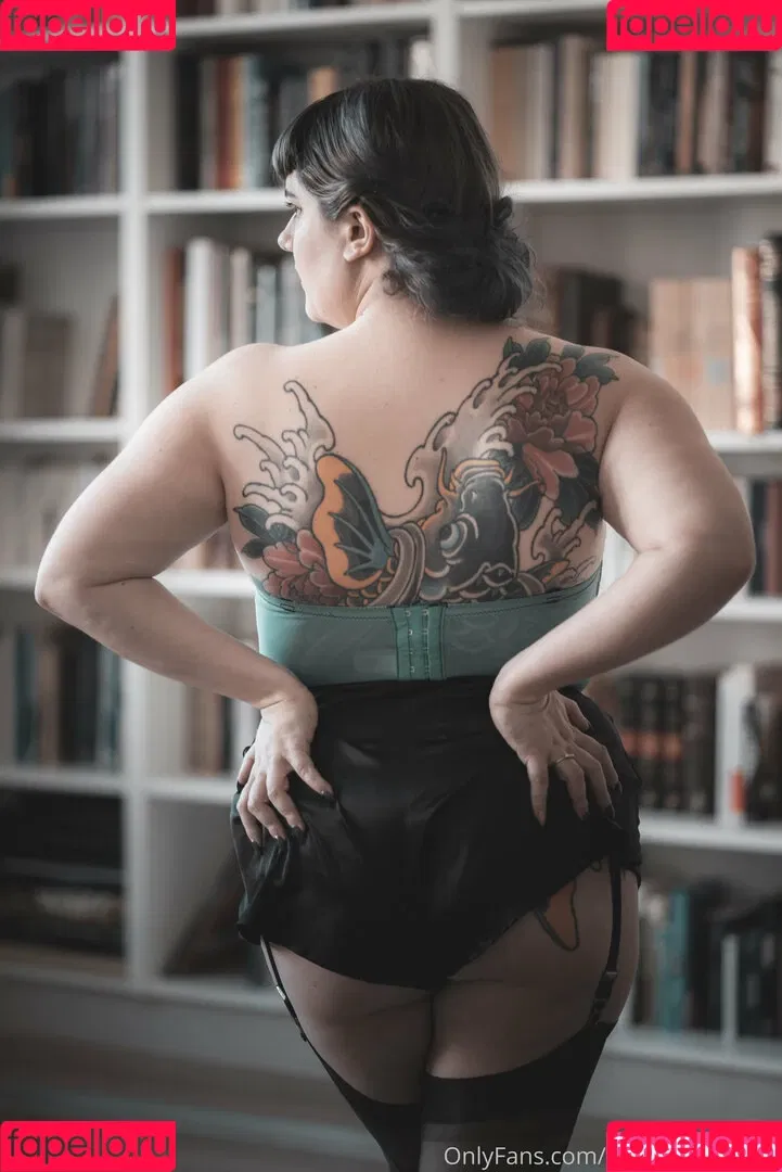 madame_cherie / madmoisellecherie Onlyfans Photo Gallery 