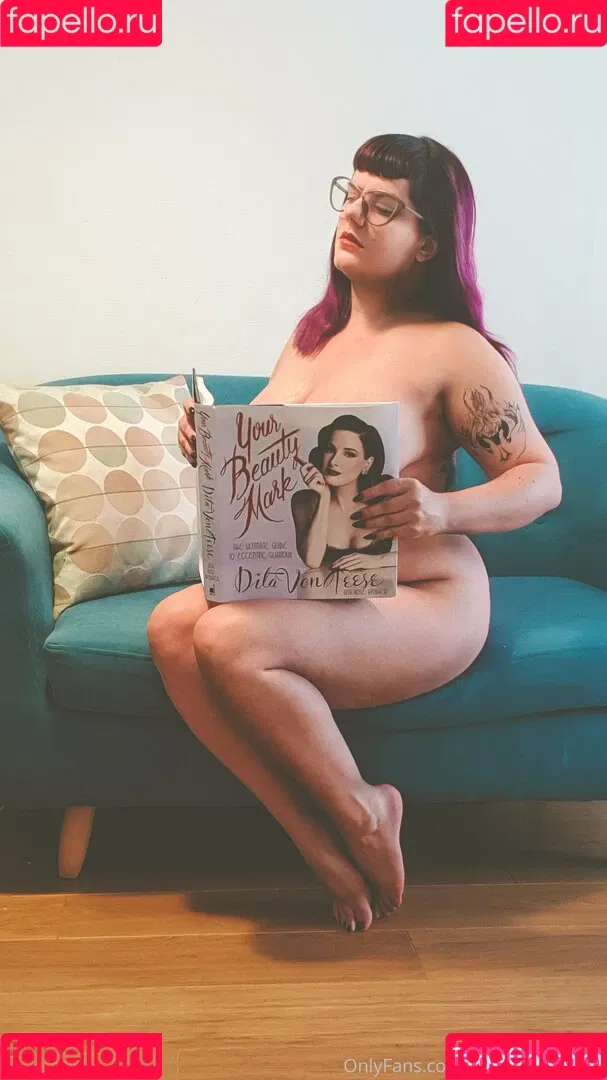 madame_cherie / madmoisellecherie Onlyfans Photo Gallery 