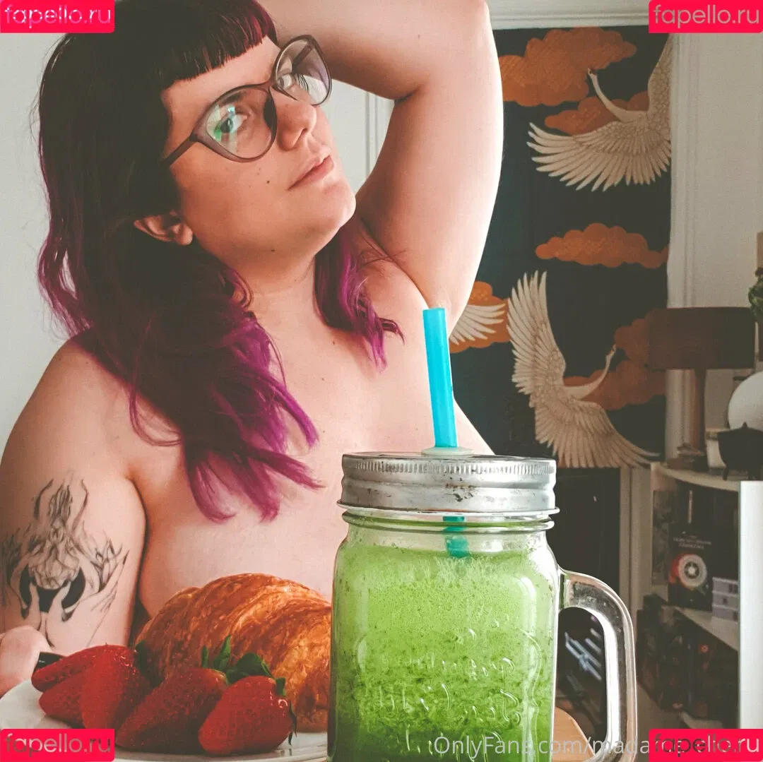 madame_cherie / madmoisellecherie Onlyfans Photo Gallery 