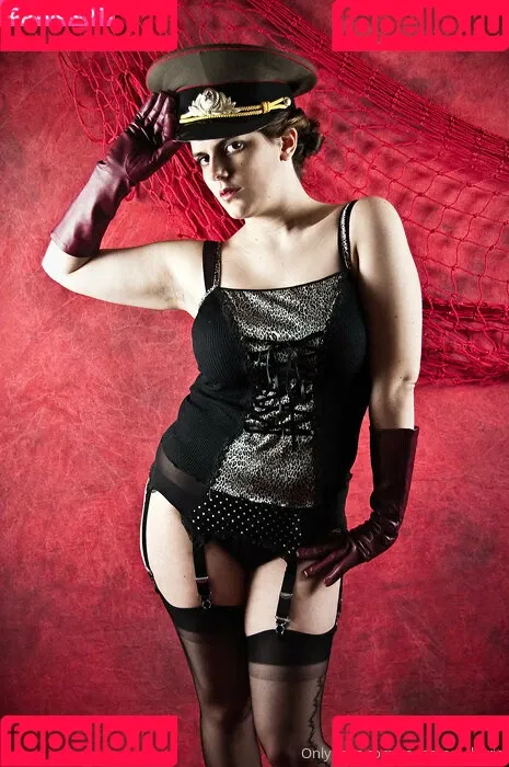 madame_cherie / madmoisellecherie Onlyfans Photo Gallery 