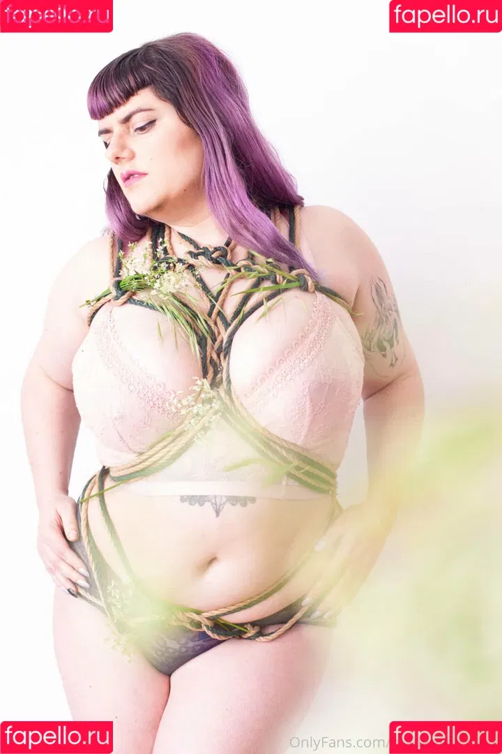 madame_cherie / madmoisellecherie Onlyfans Photo Gallery 