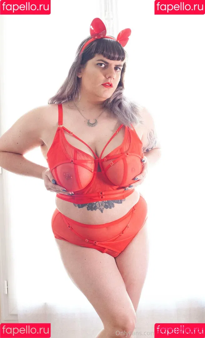 madame_cherie / madmoisellecherie Onlyfans Photo Gallery 