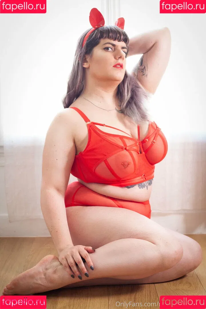 madame_cherie / madmoisellecherie Onlyfans Photo Gallery 