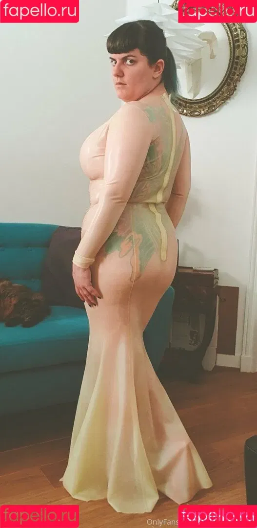 madame_cherie / madmoisellecherie Onlyfans Photo Gallery 