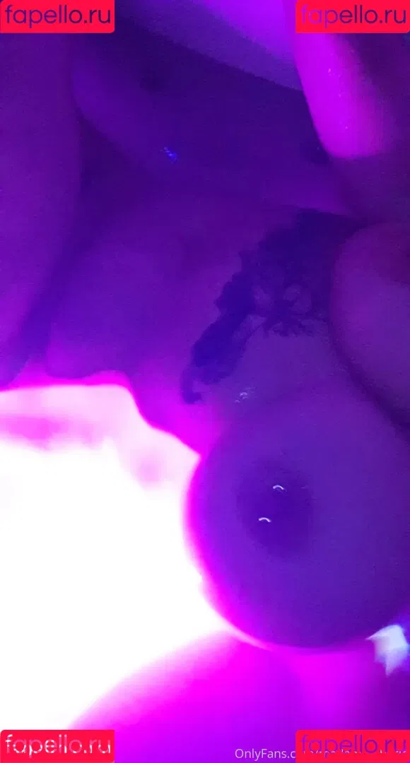madame_cherie / madmoisellecherie Onlyfans Photo Gallery 