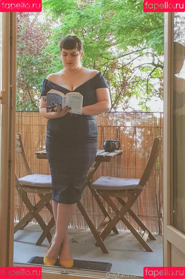 madame_cherie / madmoisellecherie Onlyfans Photo Gallery 