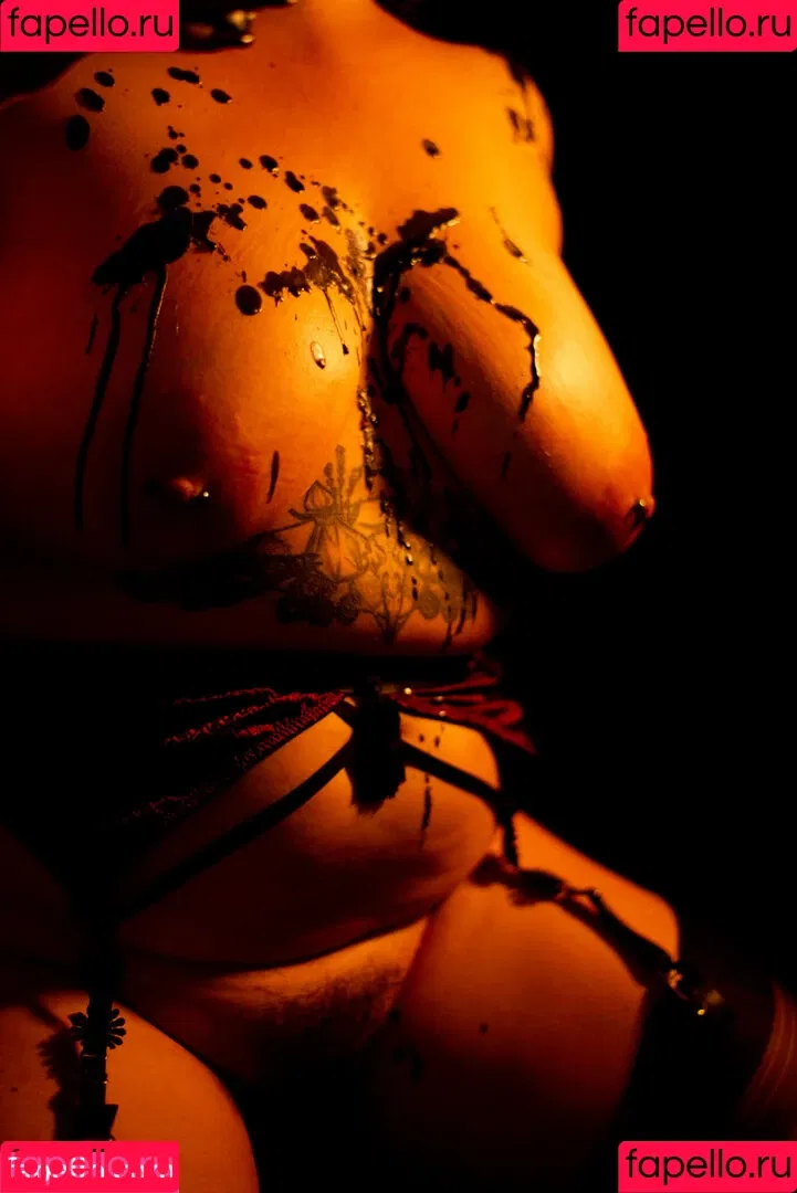 madame_cherie / madmoisellecherie Onlyfans Photo Gallery 