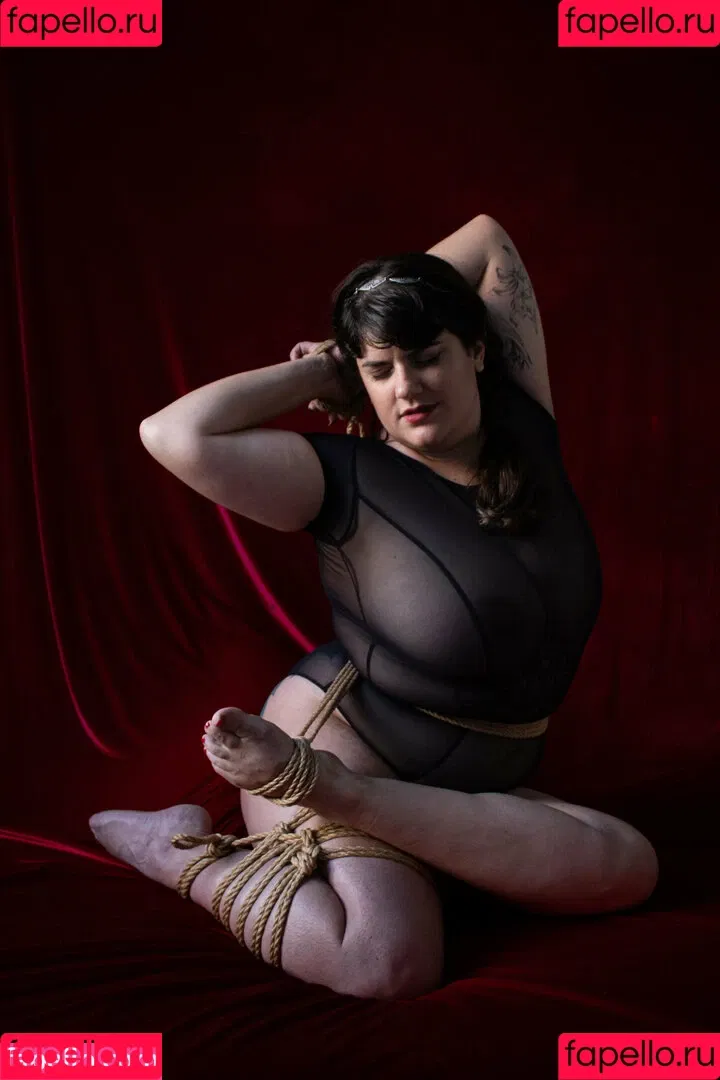 madame_cherie / madmoisellecherie Onlyfans Photo Gallery 