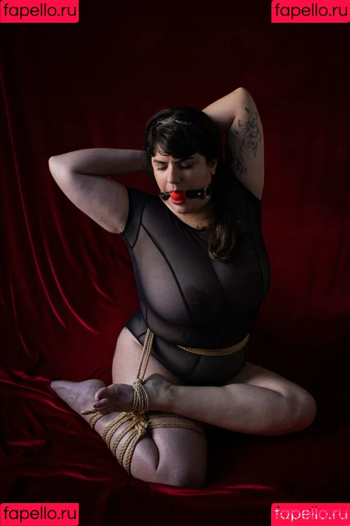 madame_cherie / madmoisellecherie Onlyfans Photo Gallery 