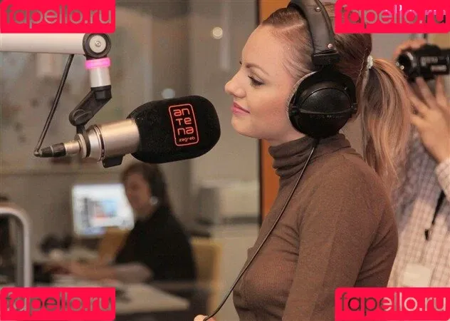 Alexandra Stan / alexandrastan Onlyfans Photo Gallery 