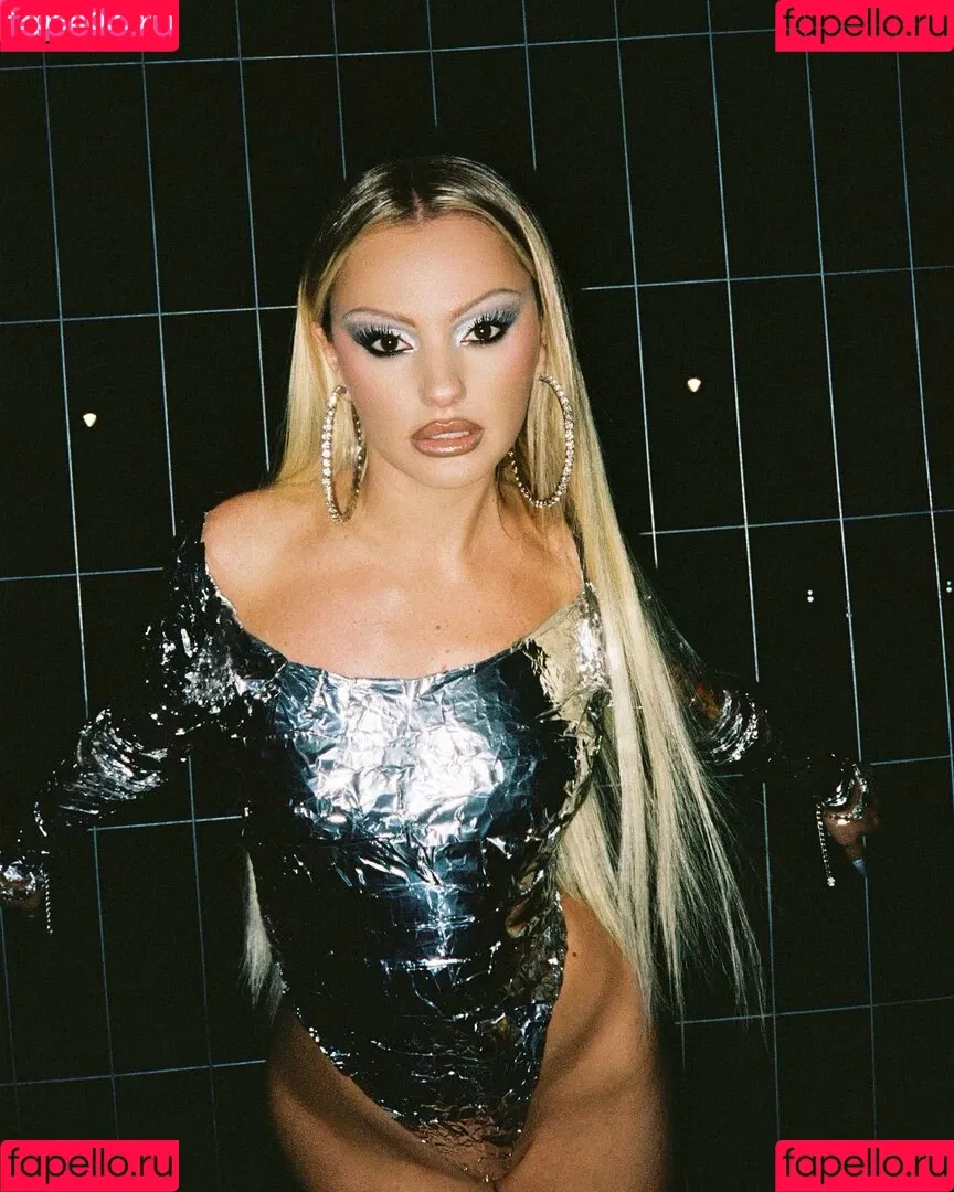 Alexandra Stan / alexandrastan Onlyfans Photo Gallery 