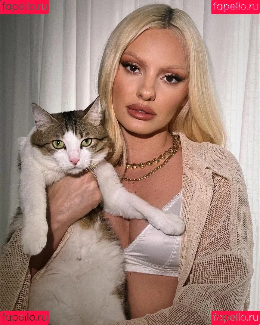 Alexandra Stan / alexandrastan Onlyfans Photo Gallery 