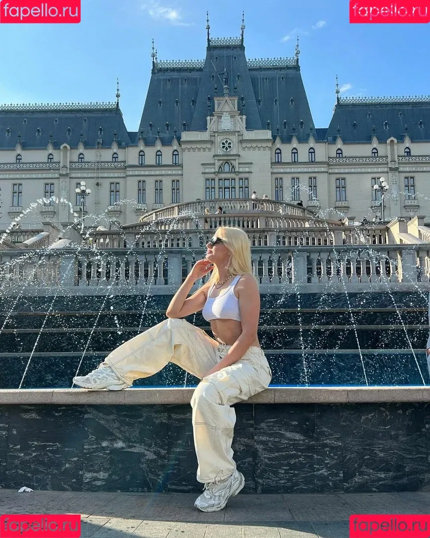 Alexandra Stan / alexandrastan Onlyfans Photo Gallery 