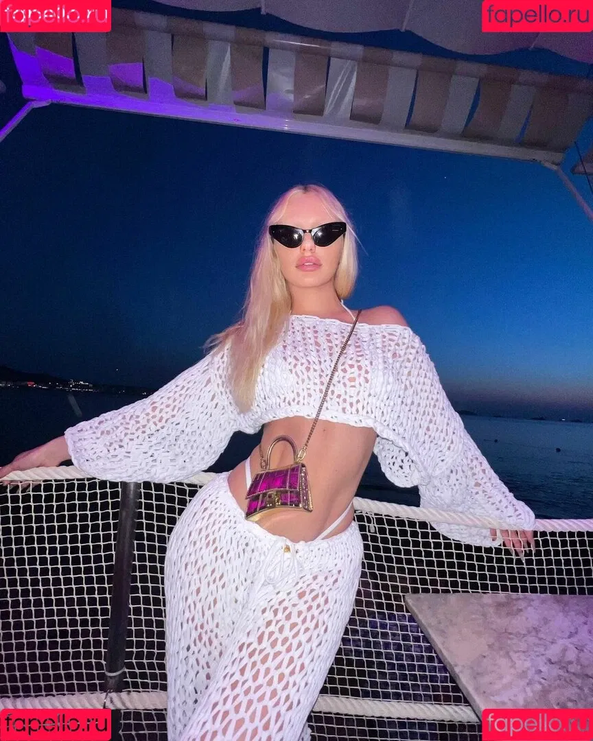 Alexandra Stan / alexandrastan Onlyfans Photo Gallery 