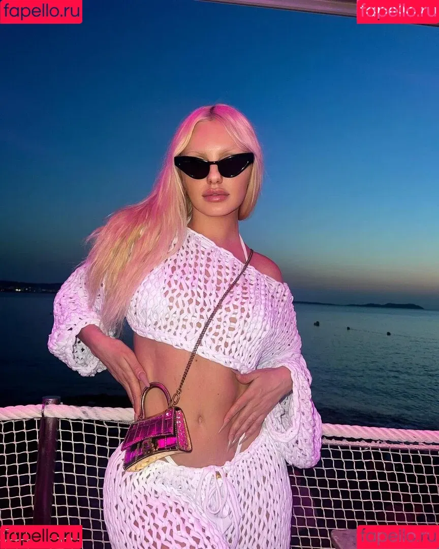 Alexandra Stan / alexandrastan Onlyfans Photo Gallery 