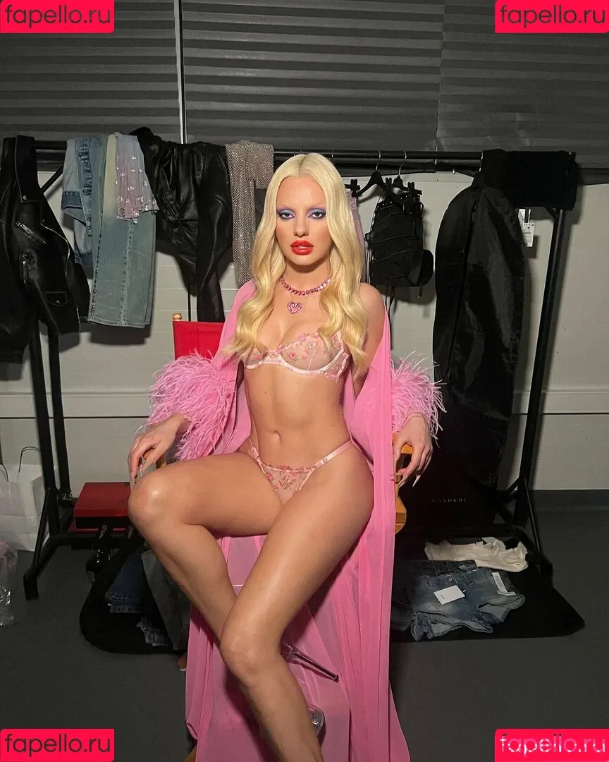 Alexandra Stan / alexandrastan Onlyfans Photo Gallery 