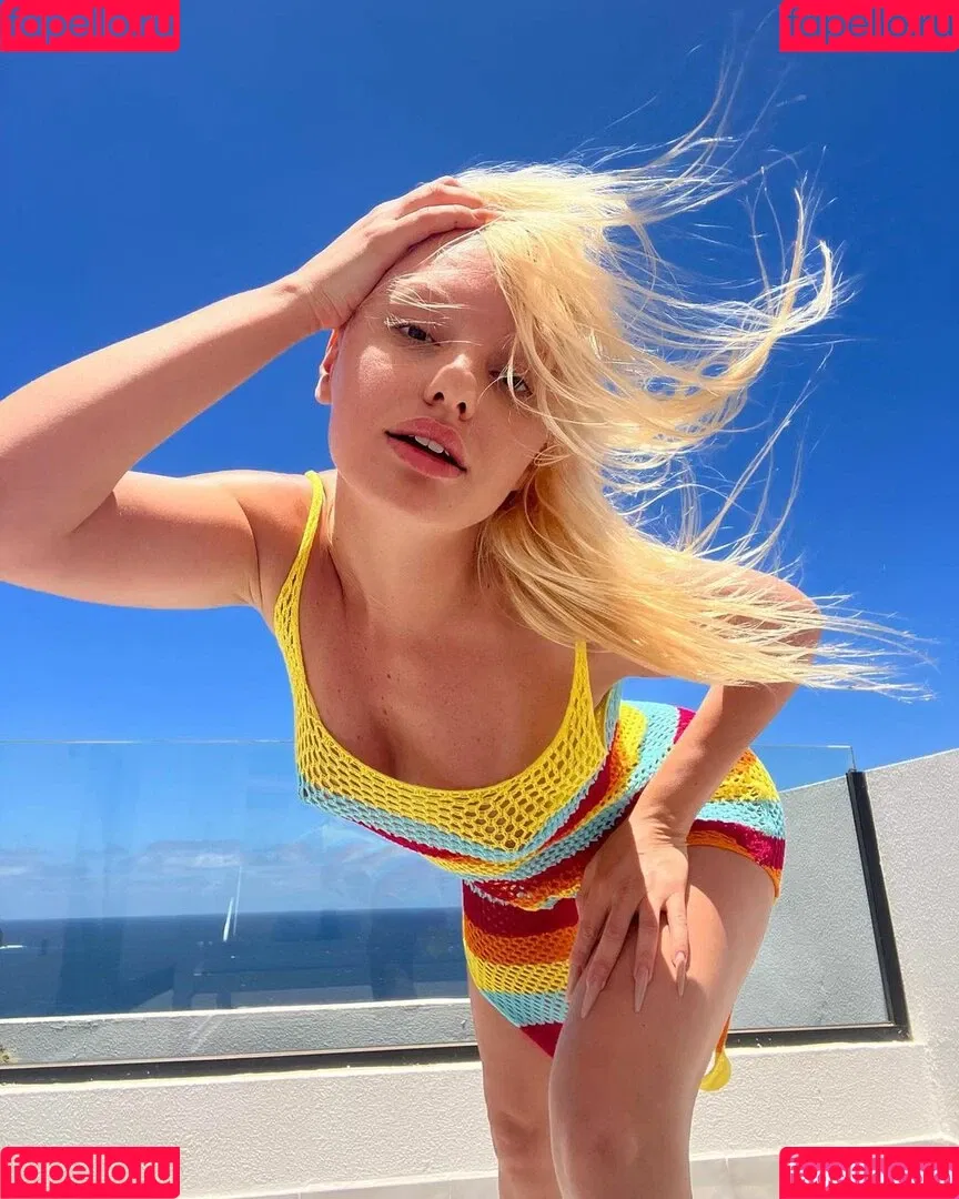 Alexandra Stan / alexandrastan Onlyfans Photo Gallery 