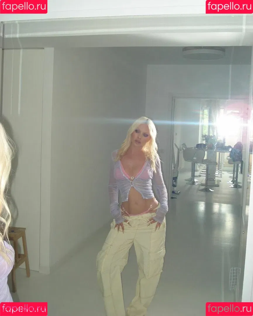 Alexandra Stan / alexandrastan Onlyfans Photo Gallery 