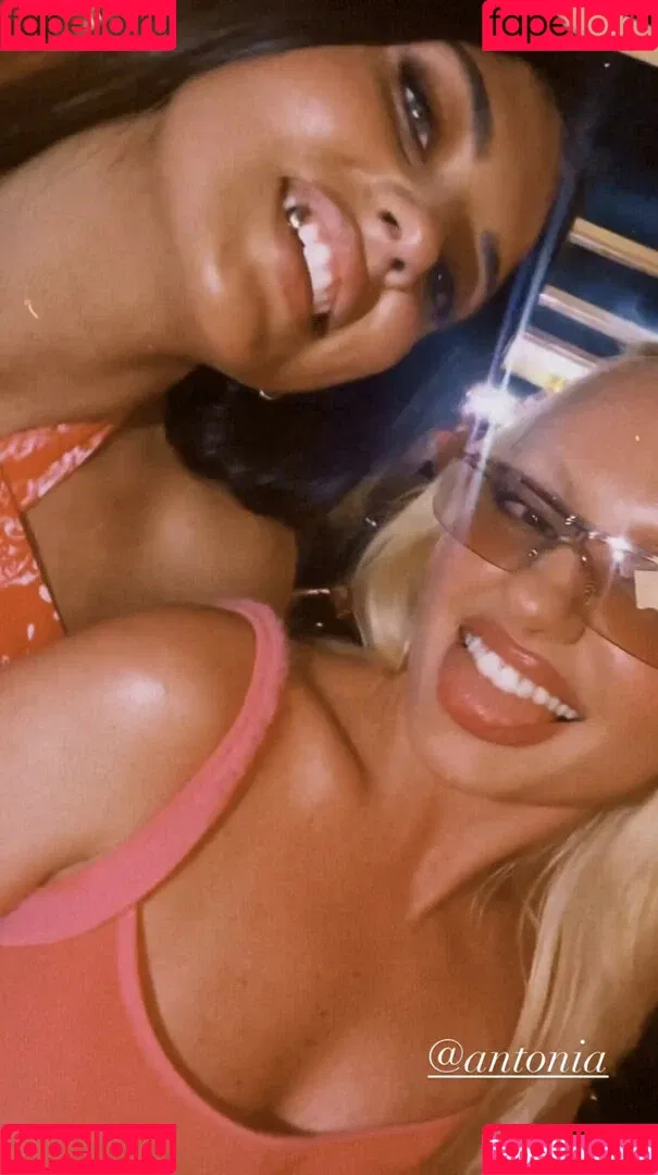 Alexandra Stan / alexandrastan Onlyfans Photo Gallery 