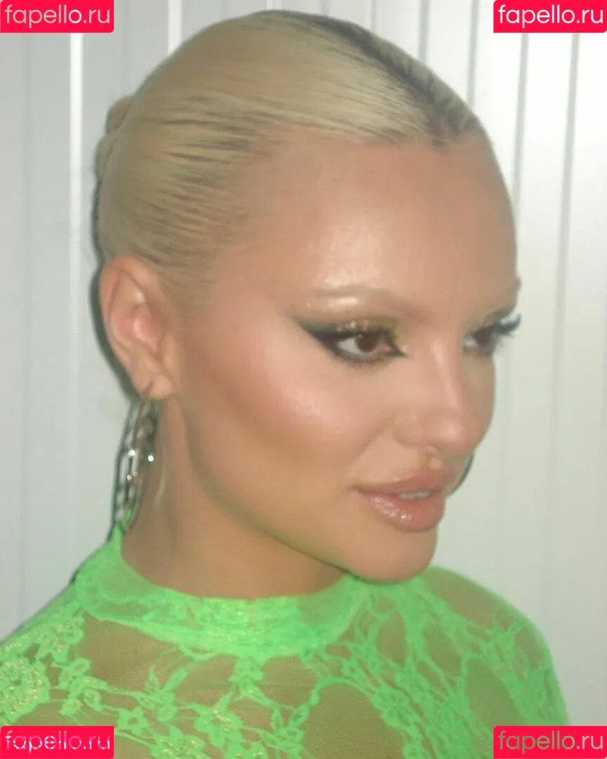Alexandra Stan / alexandrastan Onlyfans Photo Gallery 