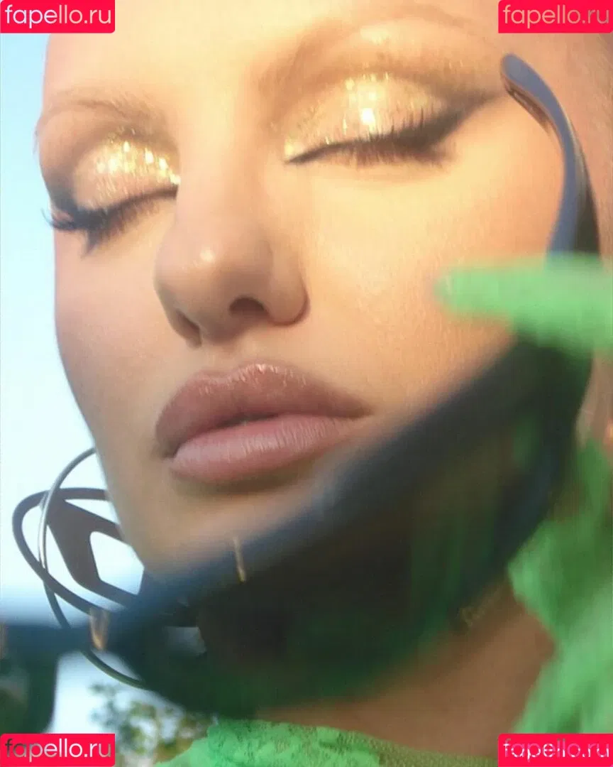 Alexandra Stan / alexandrastan Onlyfans Photo Gallery 