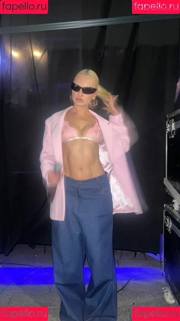 Alexandra Stan / alexandrastan Onlyfans Photo Gallery 