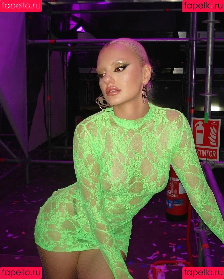 Alexandra Stan / alexandrastan Onlyfans Photo Gallery 