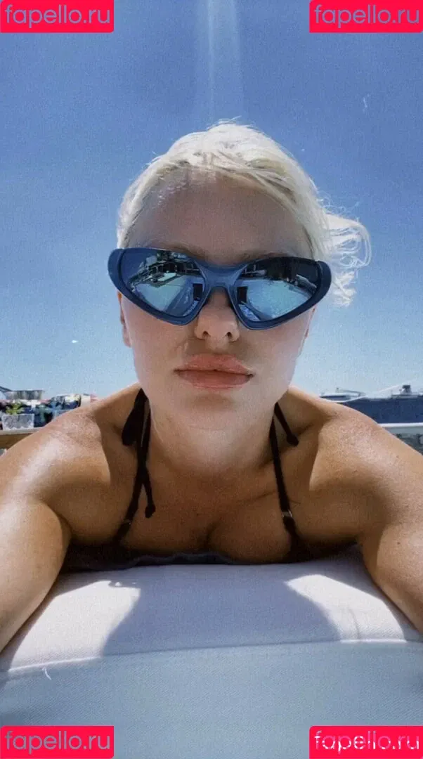 Alexandra Stan / alexandrastan Onlyfans Photo Gallery 