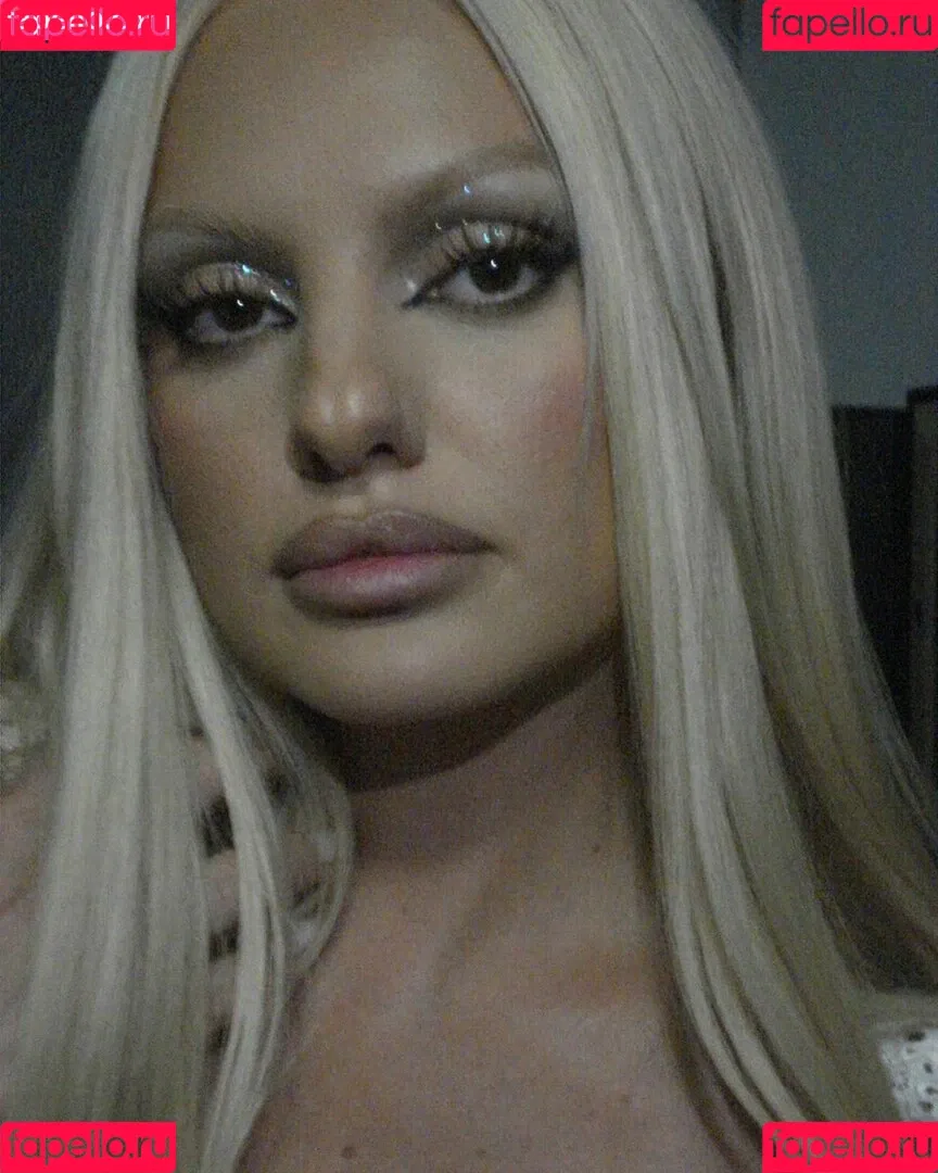 Alexandra Stan / alexandrastan Onlyfans Photo Gallery 