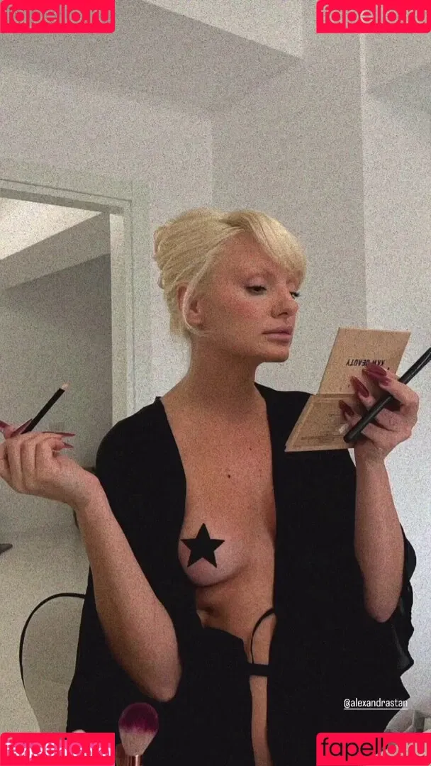 Alexandra Stan / alexandrastan Onlyfans Photo Gallery 