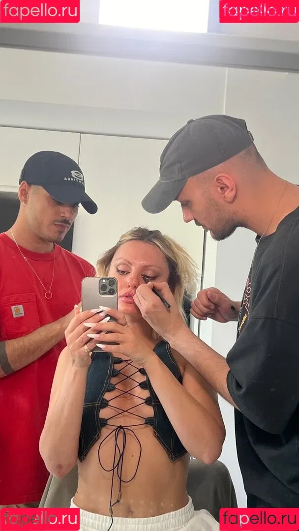 Alexandra Stan / alexandrastan Onlyfans Photo Gallery 