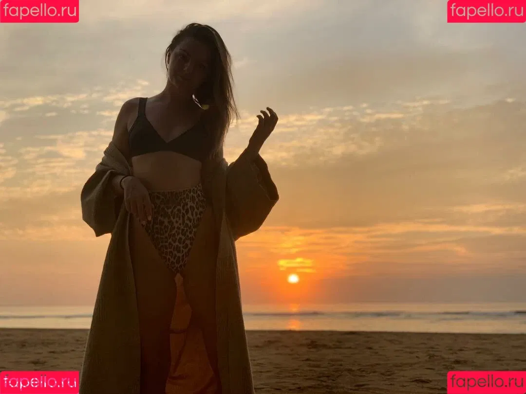 Alexandra Stan / alexandrastan Onlyfans Photo Gallery 