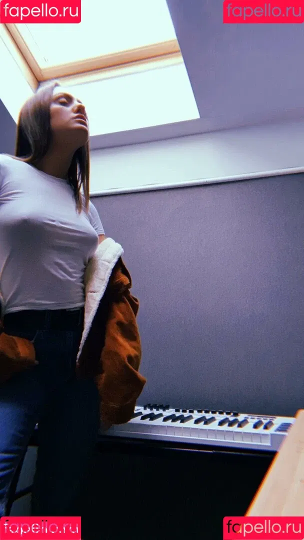 Alexandra Stan / alexandrastan Onlyfans Photo Gallery 