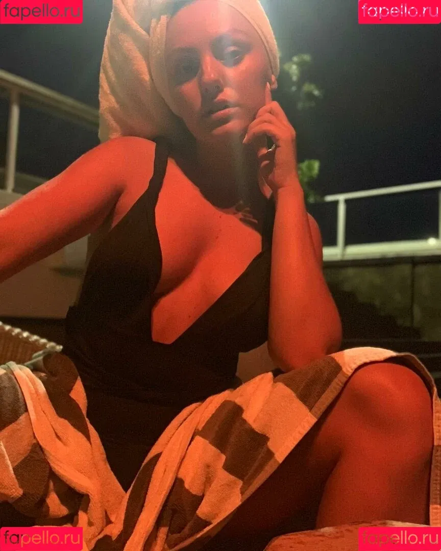 Alexandra Stan / alexandrastan Onlyfans Photo Gallery 